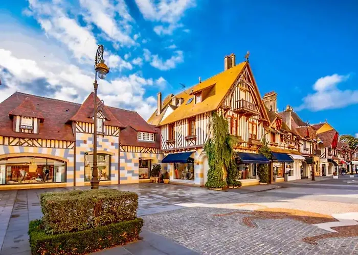 Butterfly - Piscine - Tennis - Parking