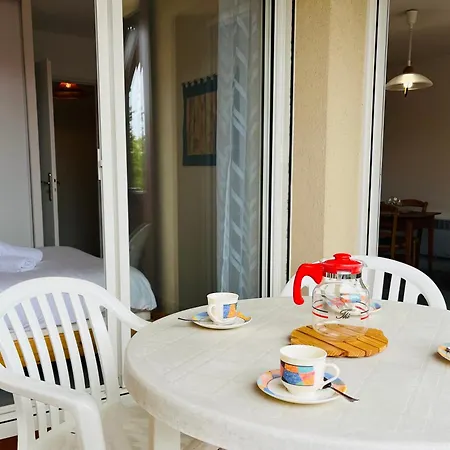 Apartment Butterfly - Piscine - Tennis - Parking